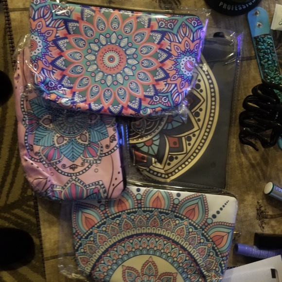 Free gift with $25 purchase